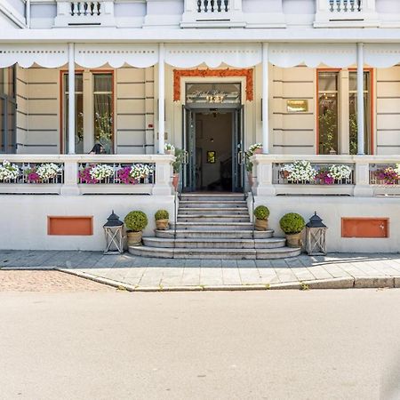 Hotel Rooms Lago Maggiore Вербания Экстерьер фото